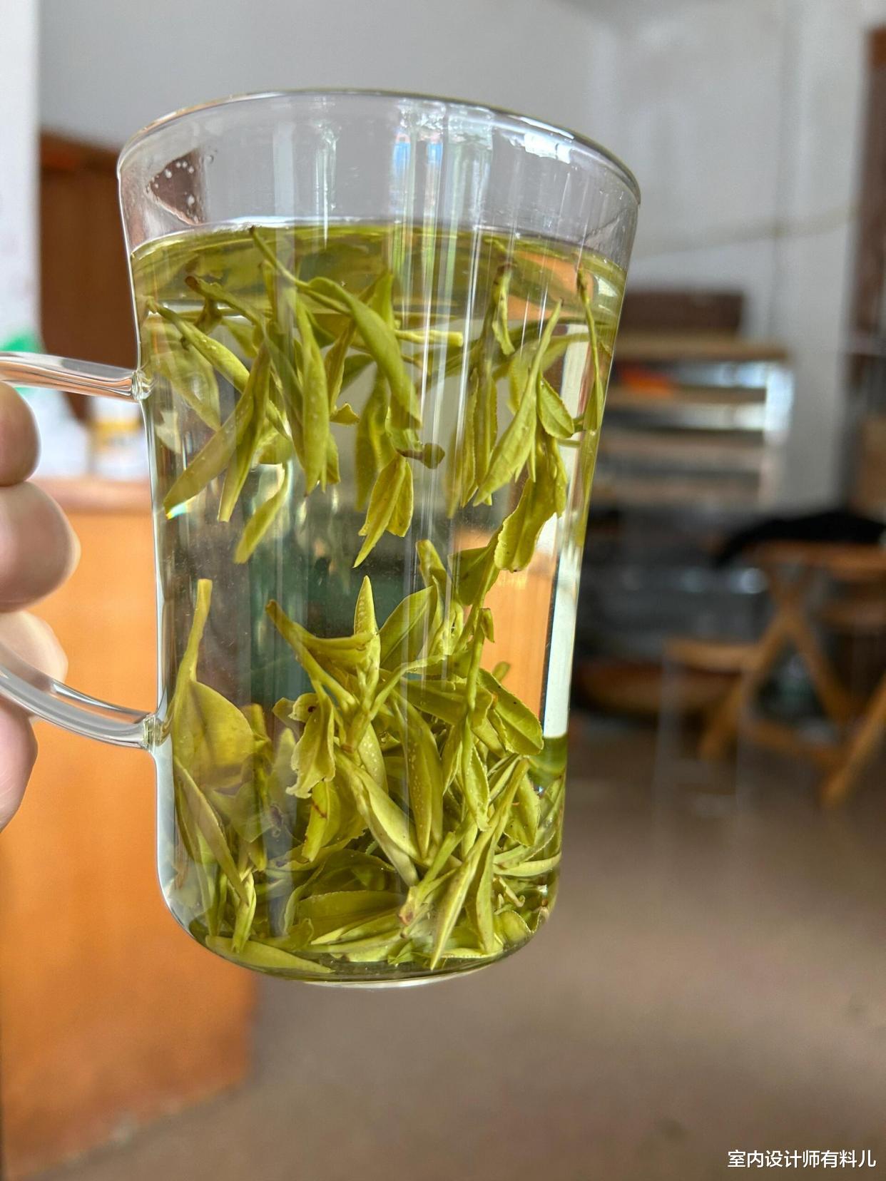 \＂冰箱8不放，放了家难旺\＂，不管家里冰箱多大，千万别放这8样东西