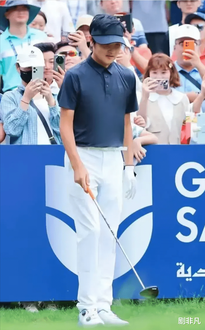 杀疯了!沙溢瘦成了白展堂,李静瘦55斤,网友:贾玲的威力太大了