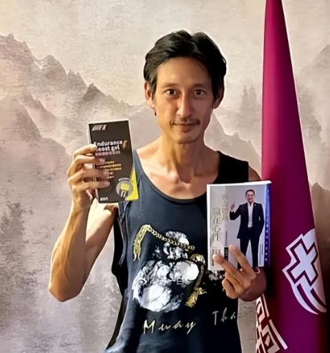 过气明星有多惨：背负百万债务，穷到下跪找工作，如今靠资助生活