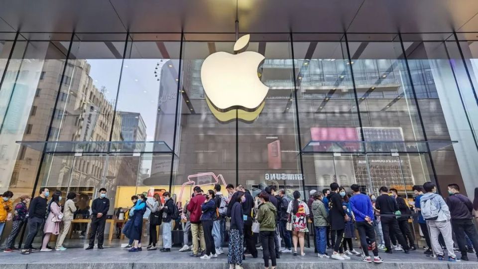 局勢反轉(zhuǎn)！iphone16開啟“性價比”模式，外媒：庫克向中國低頭了