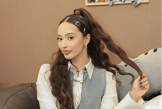 那英|丢人丢到国外？那英这个歌王不当也罢！