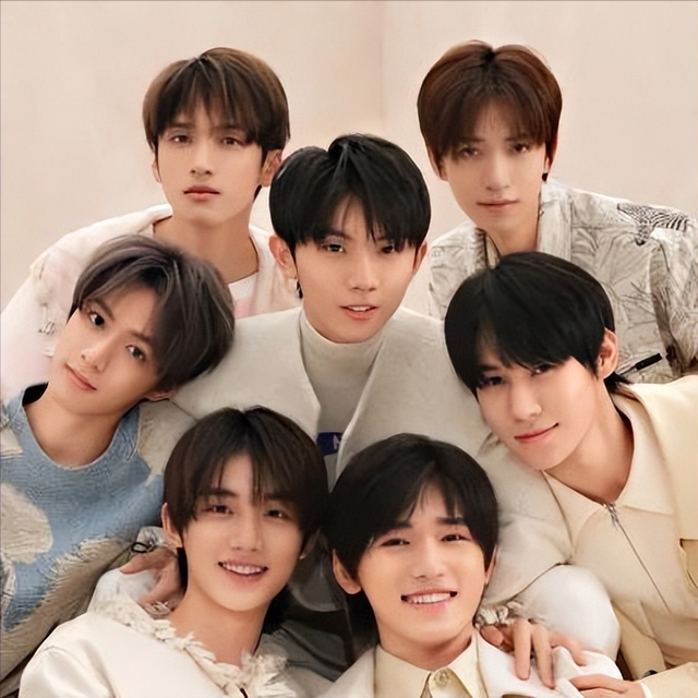 刘恺威近照惊呆网友,老得认不出来了,杨幂华为代言成热议!