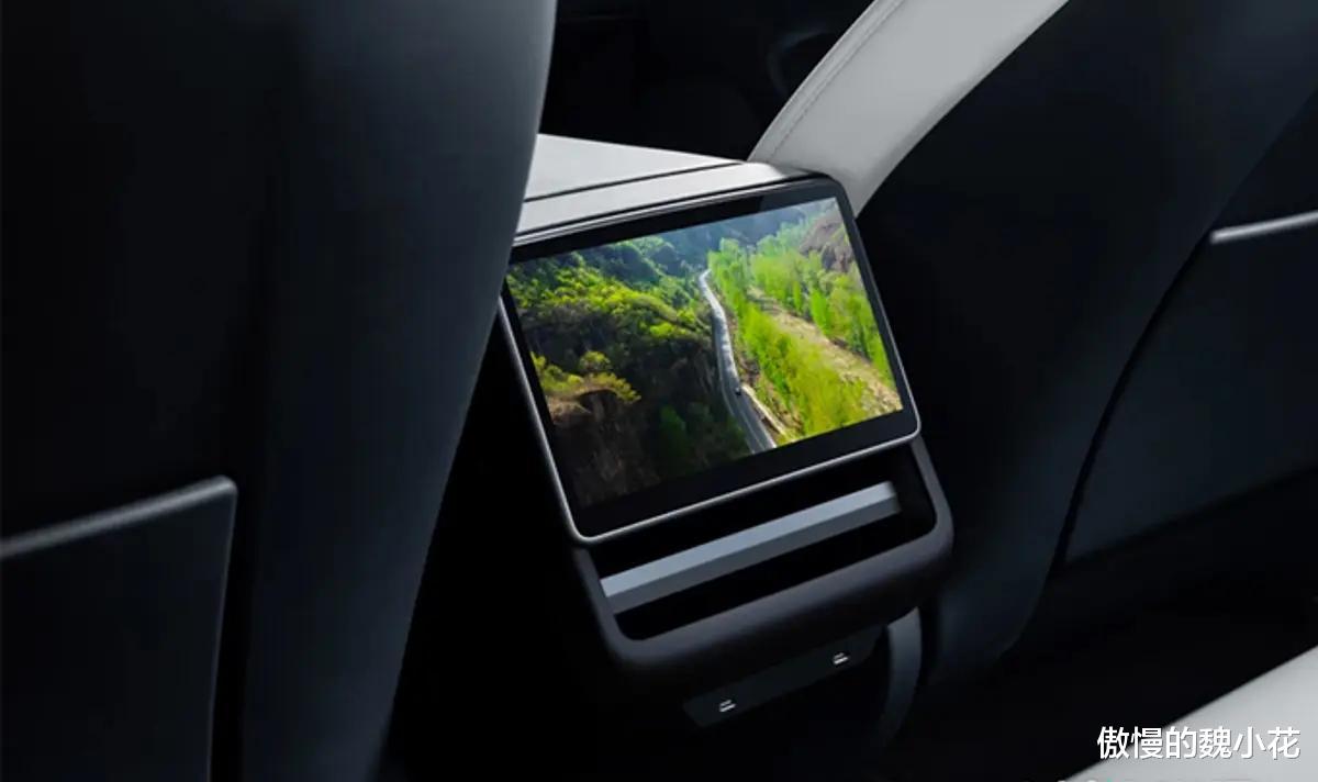2025款特斯拉Model Y迎重要升级！续航超800km，内饰蜕变