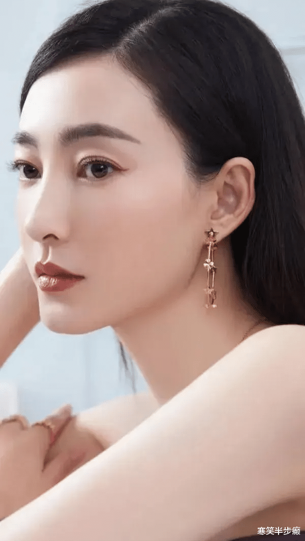 王丽坤如此美丽优秀的女人,老公却不珍惜,还要去外面偷吃