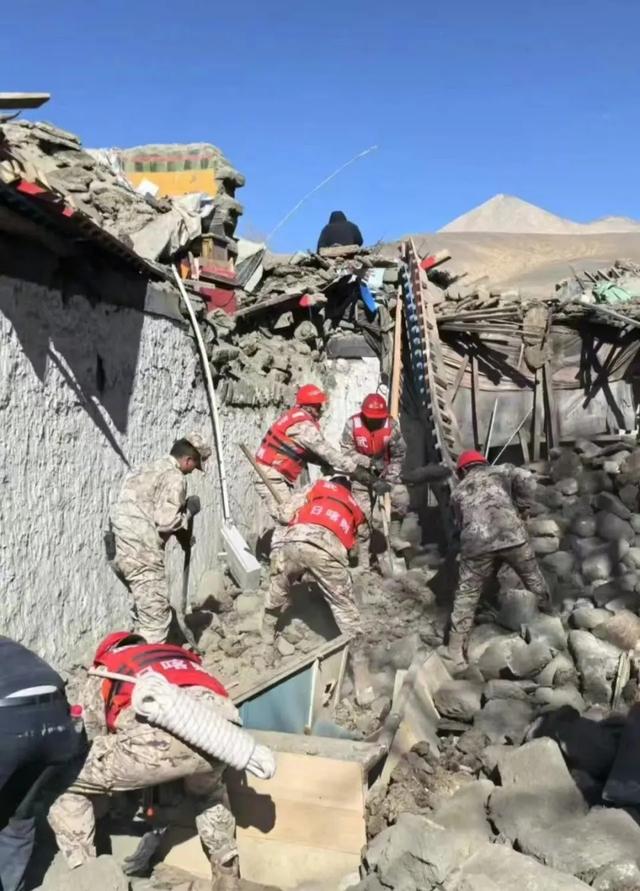 咖位不高捐款不少！西藏天灾，颠覆了大众对娱乐圈的“固有认知”