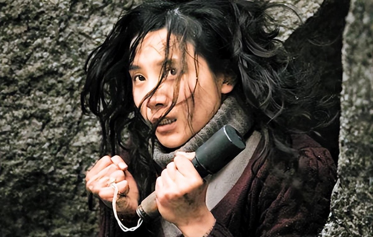 《哈尔滨一九四四》:顶着“芭比娃娃脸”却要演女特工,是谁的审美出了问题?