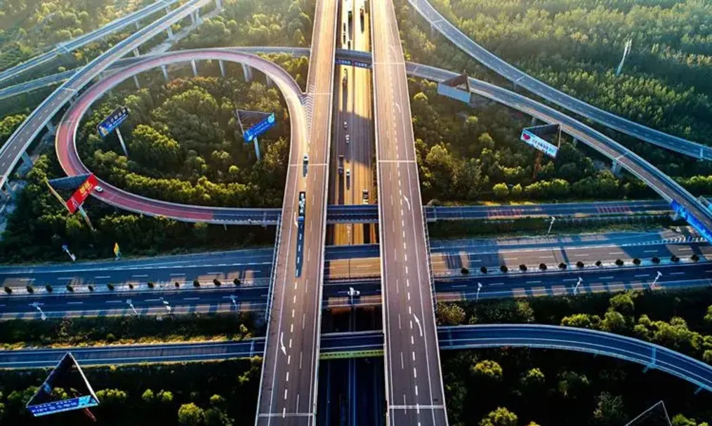 高速将迎新调整：4项不合理规定或将被取消？车主：早该如此了！