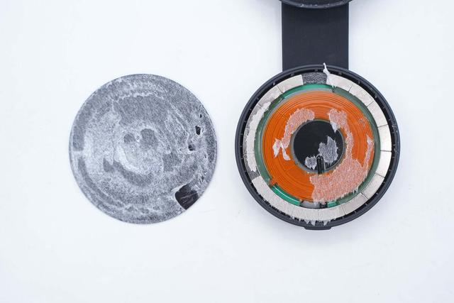 苹果全家桶同时充,折叠还便携,安克25W Qi2三合一无线充电器拆解