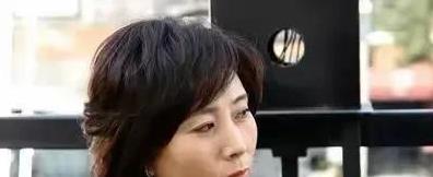 演员郑铮灵堂曝光!在病房中举行,地方很拥挤,圈内明星无人前来