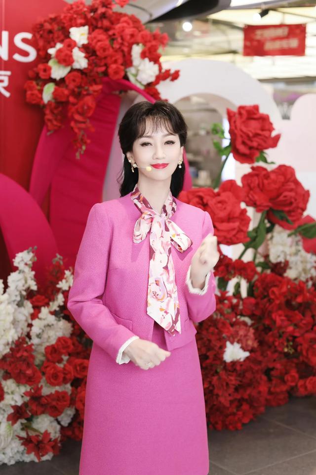 高君雨 1天6瓜,高君雨账号被封,金靖官宣怀孕,田馥甄被抵制,都是大瓜