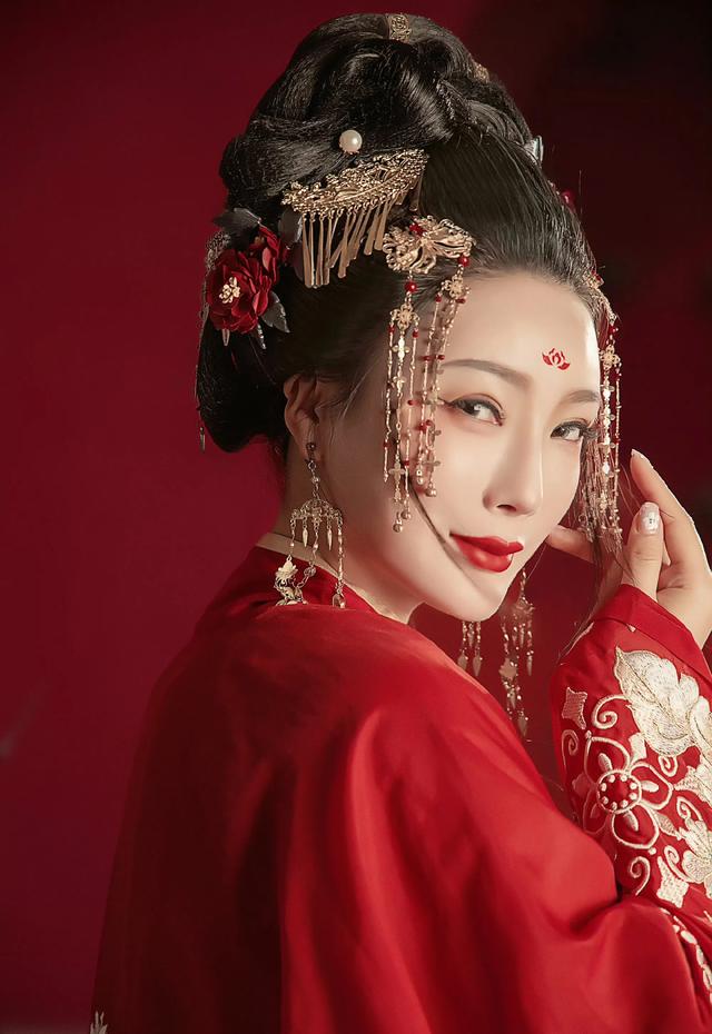 王李丹鈮新年写真