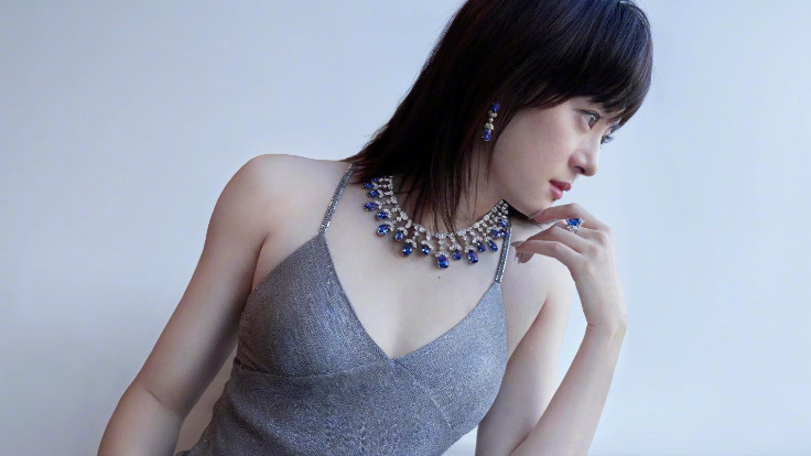 42岁孙俪时尚大片出炉！长发披肩，脸蛋圆润，穿长裙性感起来简直要命