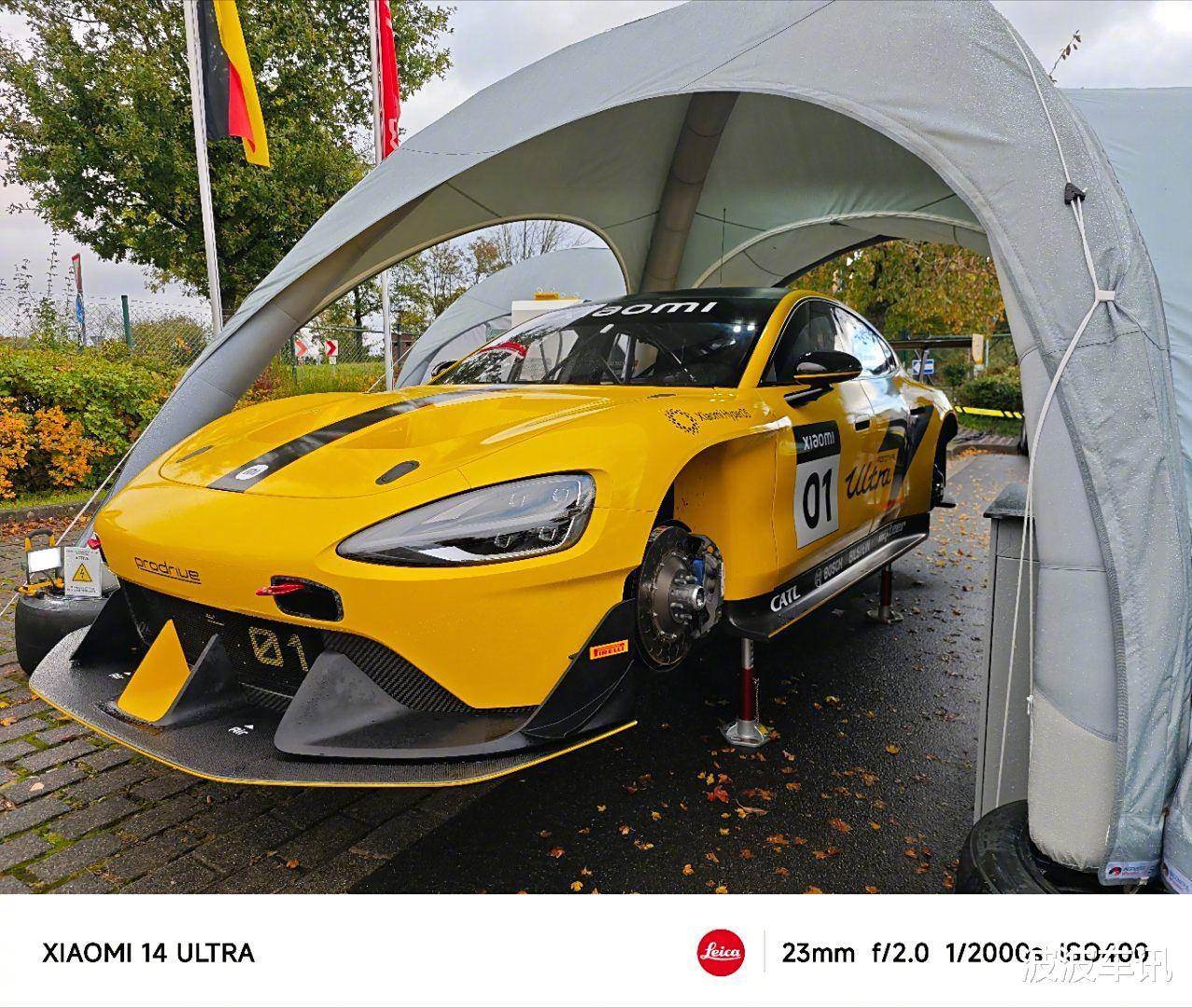 小米SU7 Ultra原型車曝光，采用巨大前鏟，征戰(zhàn)紐伯格林賽道