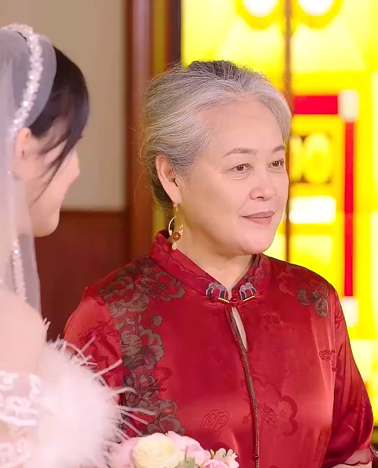 热门短剧《闪婚老公竟是顶头上司》完整版免费在线观看