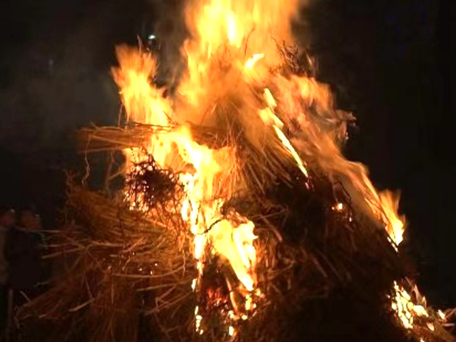 明日正月二十三，老人说“吃2样、做1事”，安康纳福寓意好，别忘老传统！