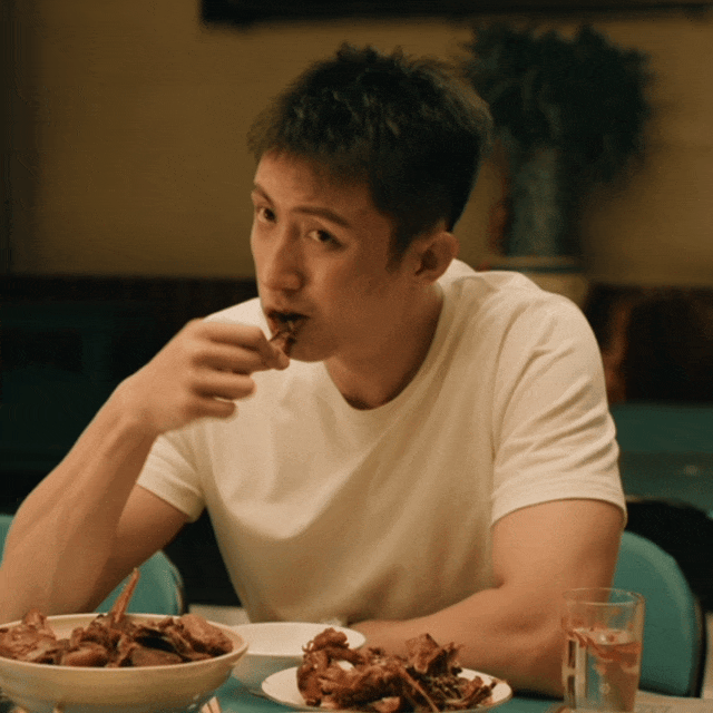 沈阳著名小吃正在热播!黄景瑜:吃了不下2000个