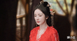 可笑,杨幂凭什么不让位?