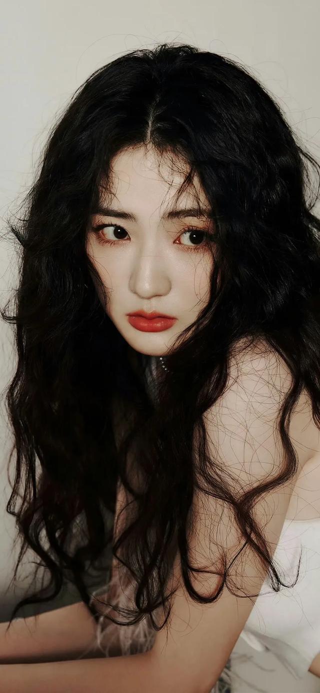 徐璐这身材深藏不露啊,之前真是小看她了