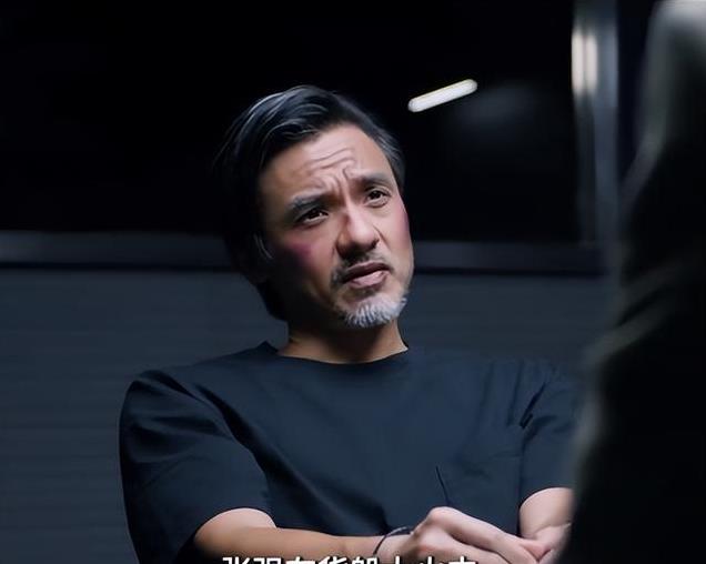 15分钟4起命案，全员演技派，中国的悬疑剧，捅到“天花板”了