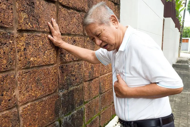 心衰与午睡有关？医生告诫：年纪大了的人，午睡时多注意这3点！