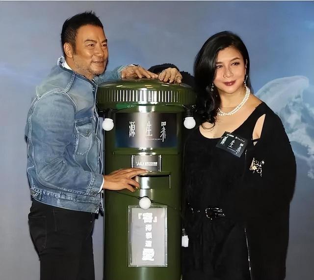 “三级艳后”吴家丽：拒当成龙情妇，如今61岁220斤，仍美丽动人