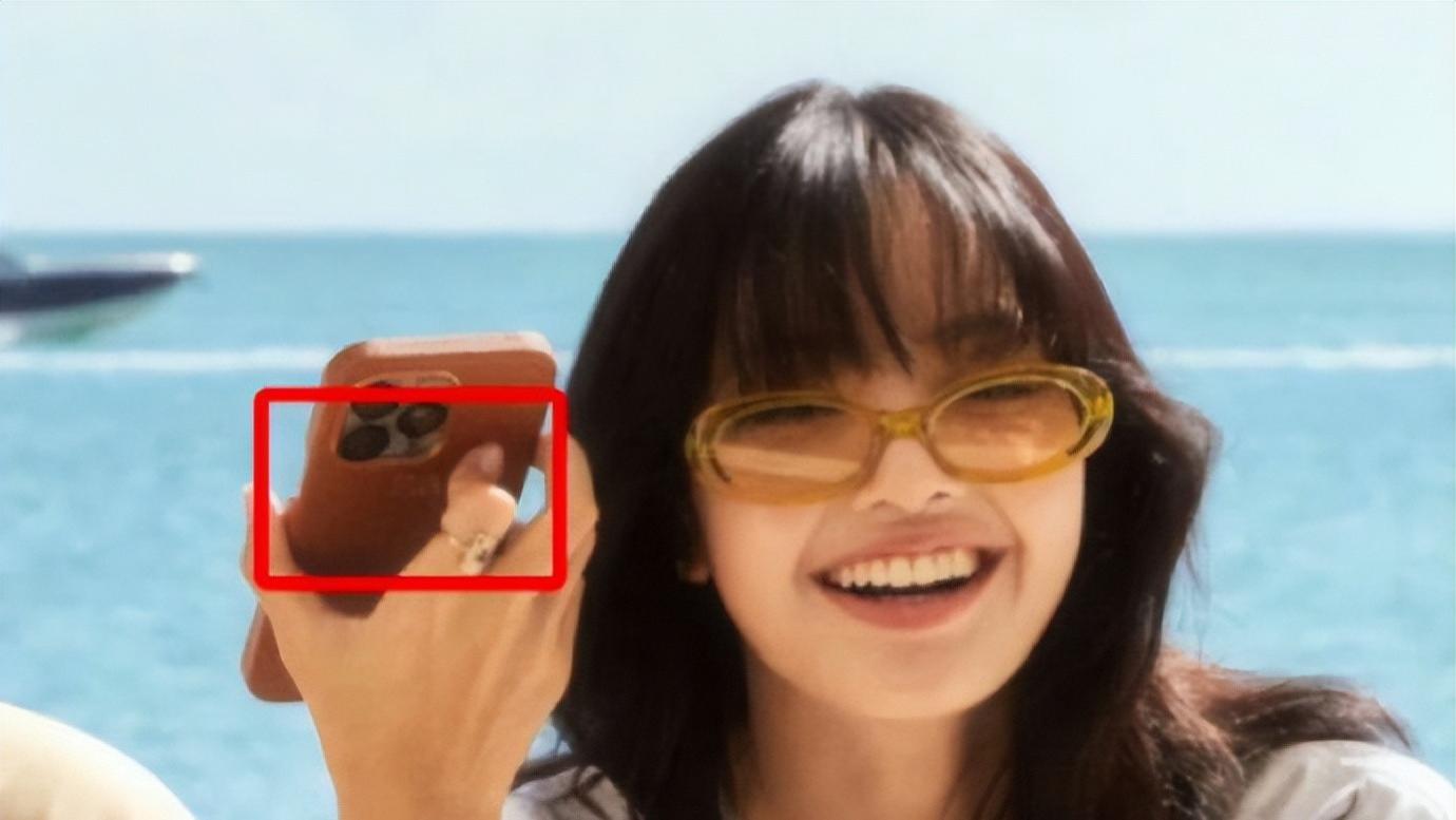 与三公子公开一吻后，Lisa更自信了，开始以豪门贵妇身份生活了