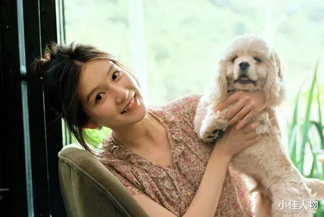 陈思诚携女友匈牙利旅游，小21岁阮巨漂亮身材好，入住2k一晚酒店