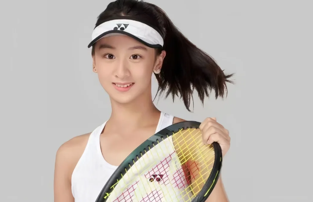 16岁森碟近照曝光冲上热搜,网友炸锅:田亮,你怎么养的女儿!