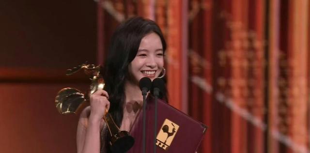 赵薇官宣离婚,前夫背负债务11.2亿,网友喊话黄晓明去追赵薇!