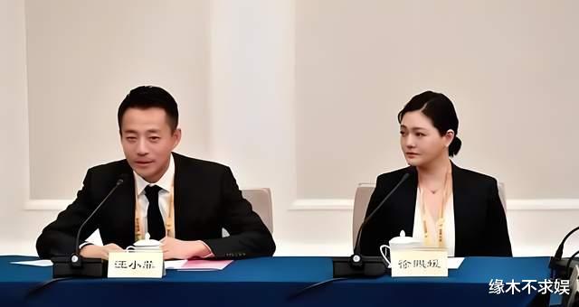 汪小菲带老婆巡店,马小梅背15万爱马仕派头足,去年10月就恋爱了!