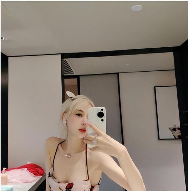 事实证明，奢靡依旧的郭美美，早已和金主男友走上了另一条大道