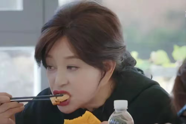 为什么被“排挤”的刘晓庆毫无怨言，陈佩斯的这句话戳穿了真相！