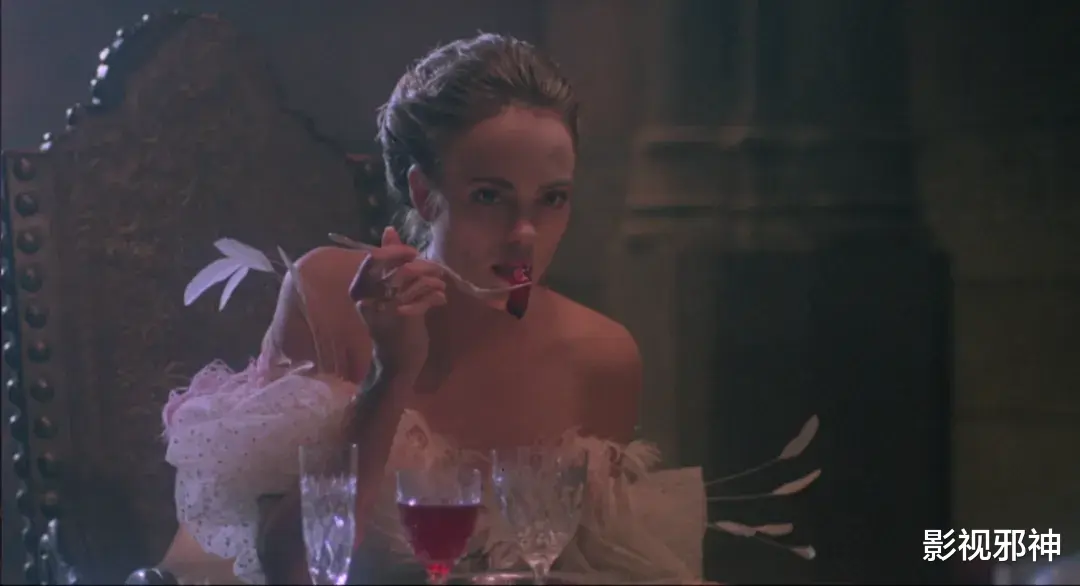 古早版「林中小屋」,尺度逆天