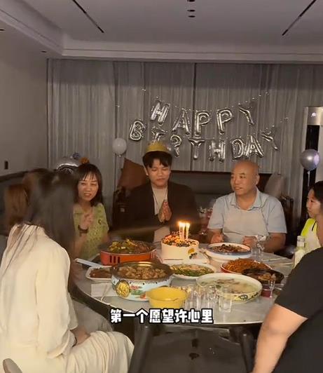 谢清帅首次拜见老丈人,没开宝马、礼数到位,岳父母对他很满意