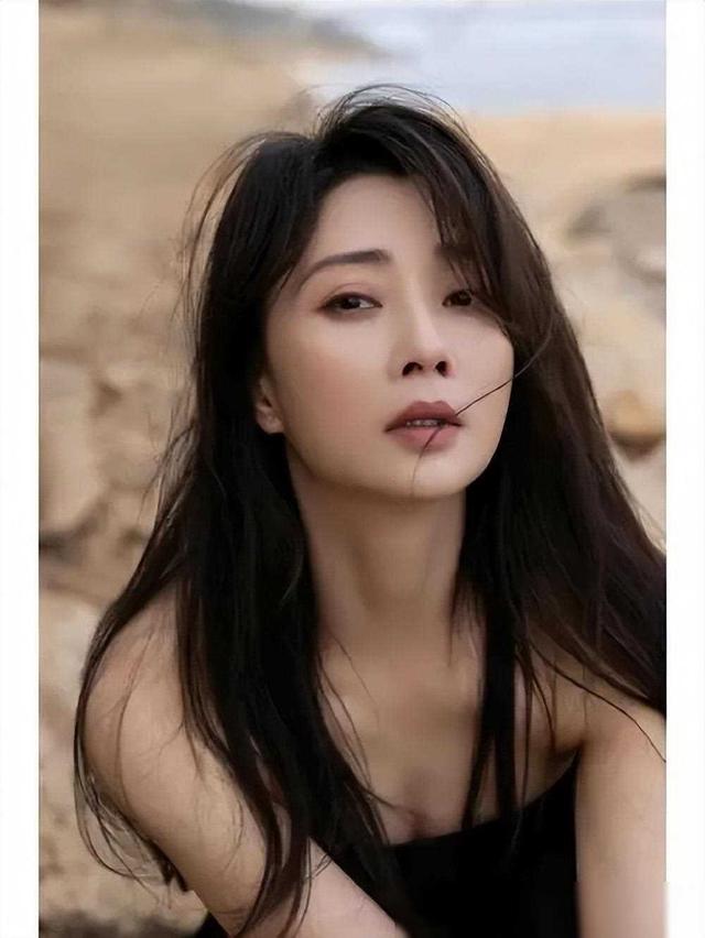 这一次恶名昭彰的“家暴男”孙东海,“魔爪”伸向了张柏芝母子?