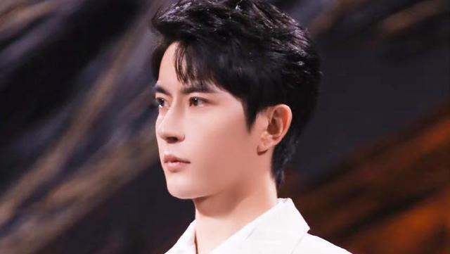 每个人都很遗憾!5位男艺人“高开低走”,红得快,凉得更快