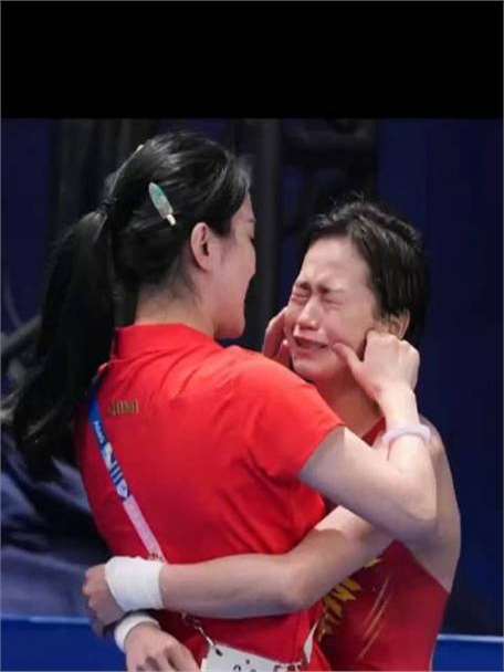 陈若琳发视频公开道歉!骑车接全红婵没带头盔视频被扒,紧急发声