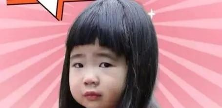 李嘉欣送 13 岁儿子赴英留学,贵族学校 1 年 30 万,网友辣评母子颜值