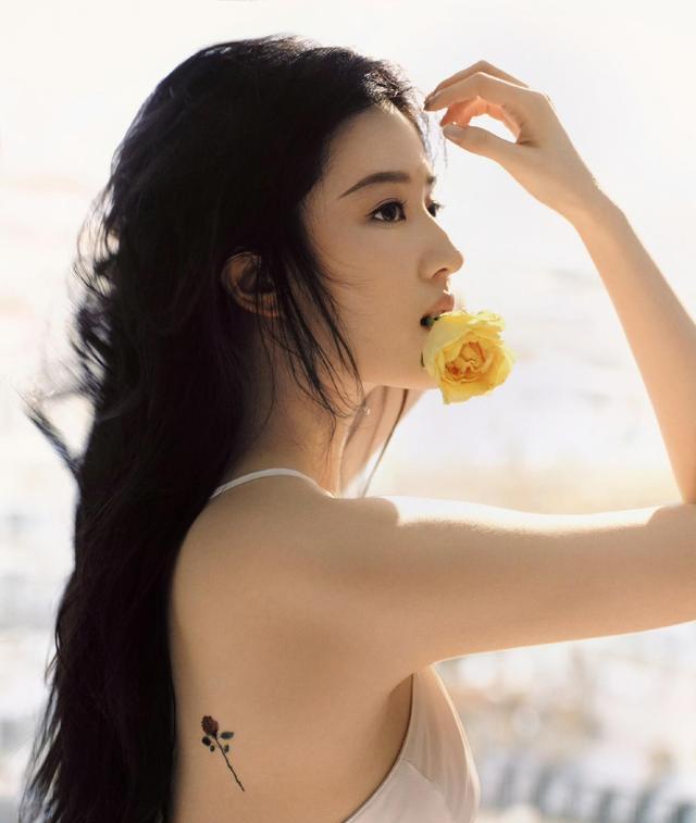 一场刘亦菲37岁生日宴,娱乐圈的“人情冷暖”,展现得淋漓尽致