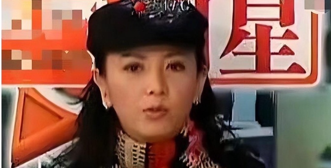 一巴掌惊呆曾志伟,情牵影坛大佬,嫁入豪门,59岁仍风华绝代