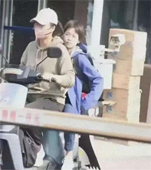 陈若琳发视频公开道歉!骑车接全红婵没带头盔视频被扒,紧急发声