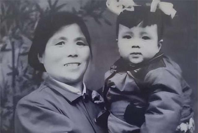 佩戴“上亿天珠”炒菜,一年两亿零花钱,她为何还是想离婚?