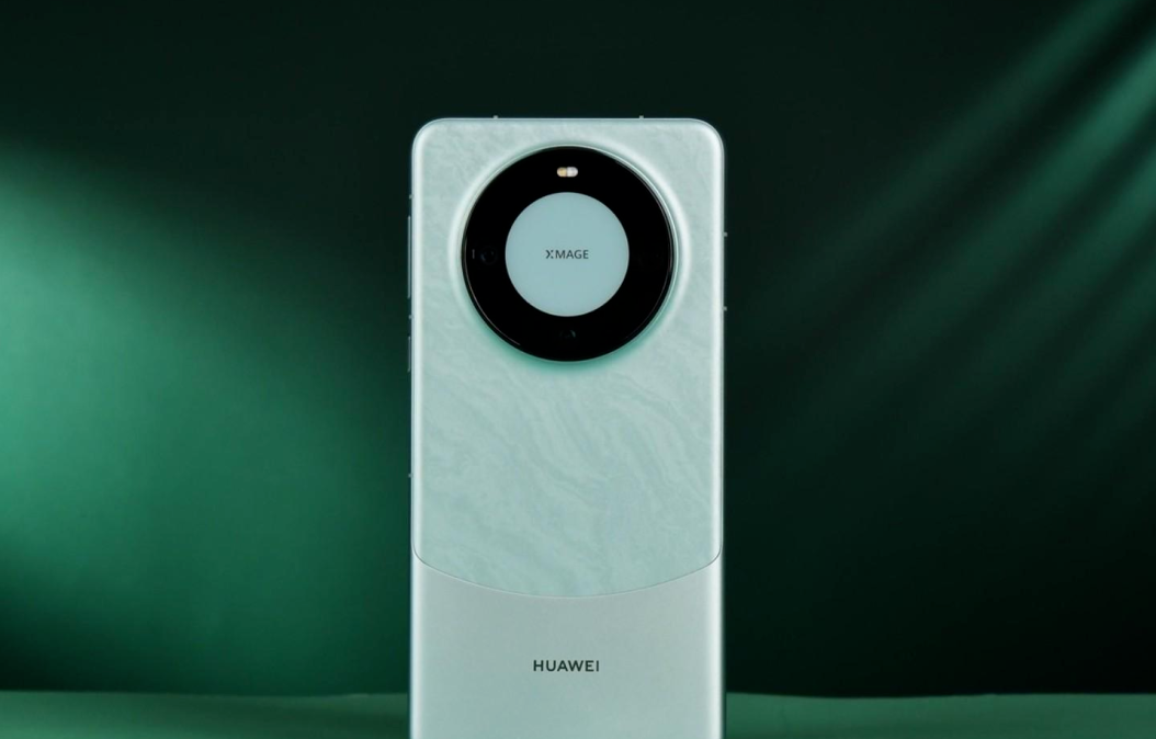 华为Mate70彻底大变样:新外观,就那样