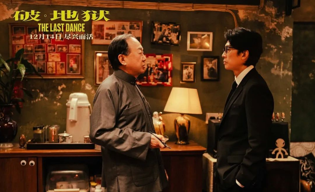 成本仅1500万,登榜夺冠破影史纪录,今年最强港片诞生了