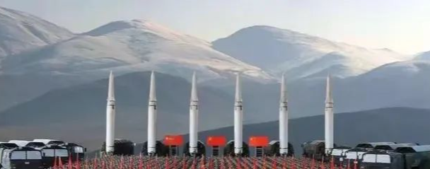 中国黑科技将让西方看不到尾灯，石齐平称：中国科技将一骑绝尘