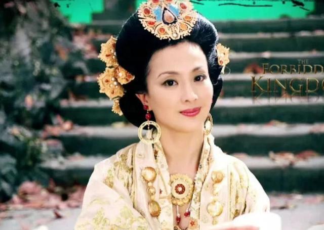 刘亦菲母亲65岁了 最新照片公开 网友对她的美丽赞叹不已