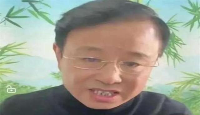 侯耀华直言：贾仑非大师兄，我与他不相识，侯家门槛高不易进