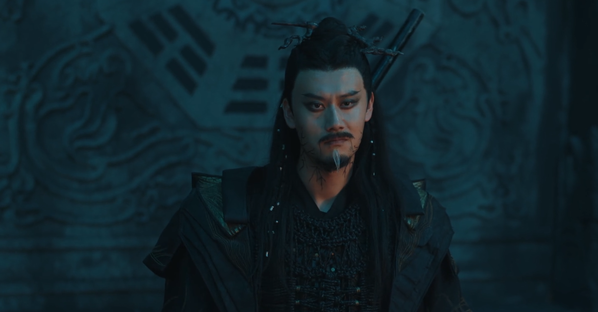 成本仅500万,女演员打擦边球,《寻龙迷棺》上映2小时冲上第一