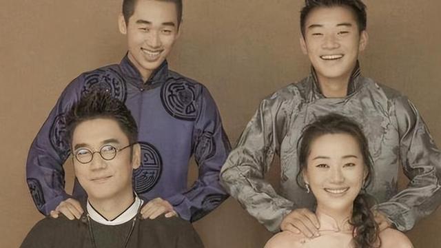 林依轮晒上个世纪结婚照，儿子已25岁，夫妻俩却像吃了防腐剂