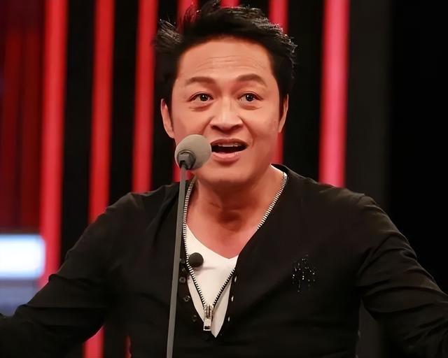 马景涛与吴佳尼离婚5年：他单身事业暗淡，她独自带两个儿子生活